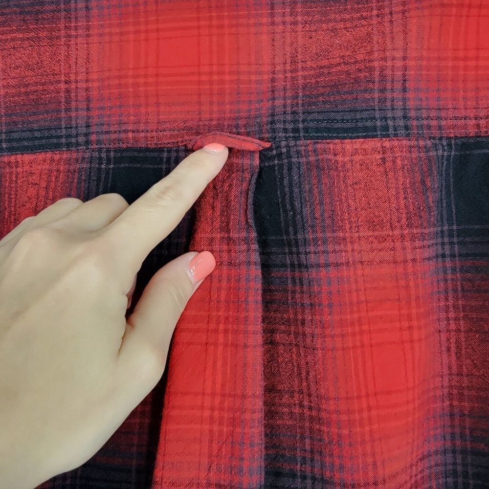 Woolrich Flannel Shirt Mens Medium Red Black Shadow Plaid Cotton Button Up - Picture 7 of 15